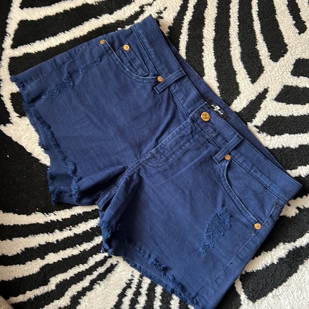7 for all mankind navy blue distressed raw hem shorts sz 27